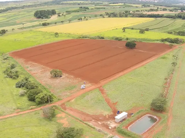 Embrapa Cerrados inaugura área experimental com gotejamento subterrâneo para culturas de grãos