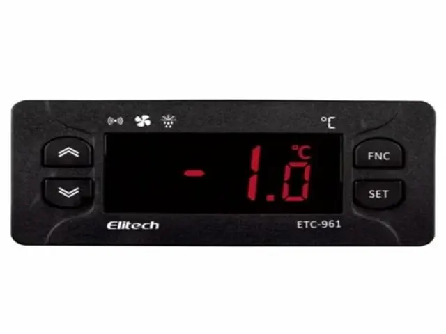 Controlador Digital de Temperatura para Refrigeração 1 Saída E 1 Sensor 2M-220V - ETC-961C