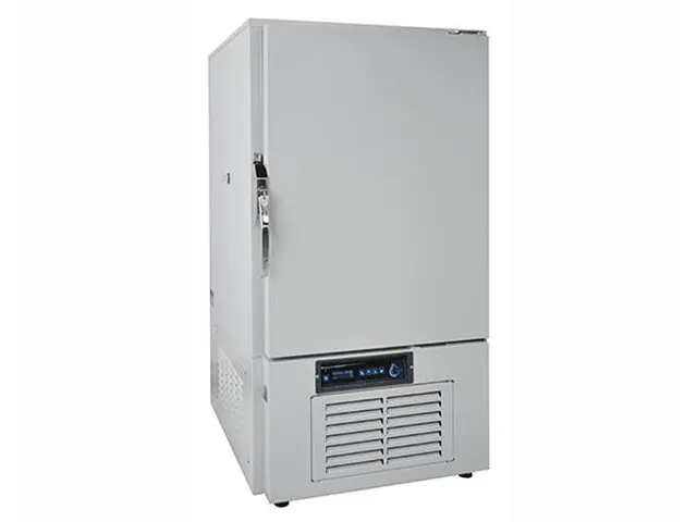 Freezer para Laboratório ZLN 130L Pol-Eko