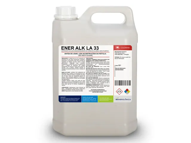 Detergente Alcalino Desengordurante de Formas de Alumínio, Inox e Plástico ENER ALK LA 33 5L